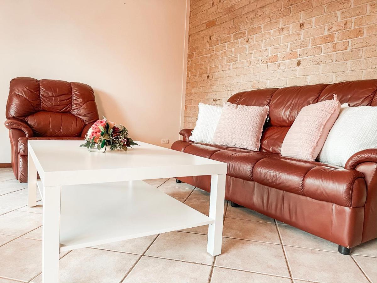 Carnarvon 3Br & 2Ba Holiday House Extérieur photo