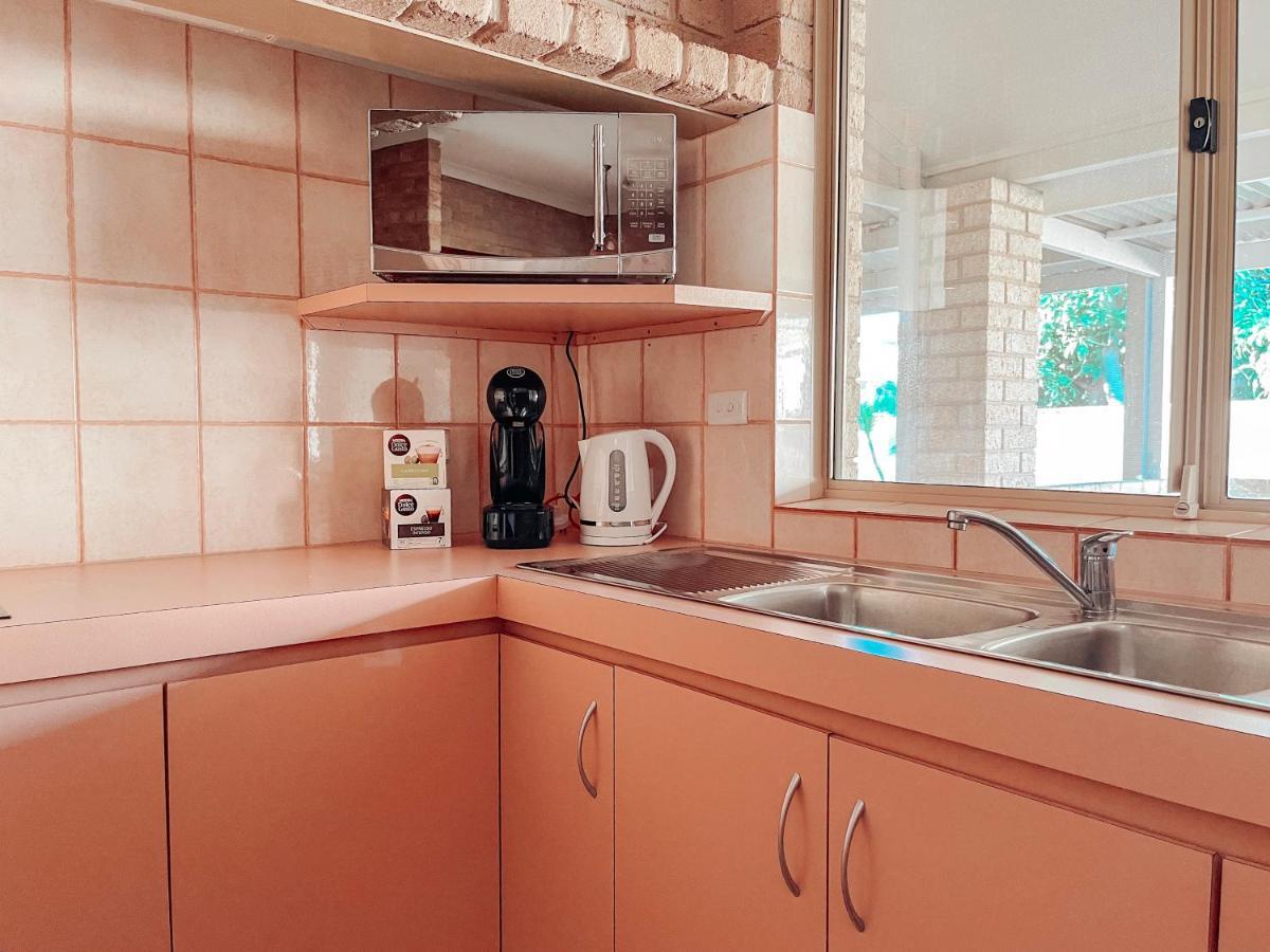 Carnarvon 3Br & 2Ba Holiday House Extérieur photo